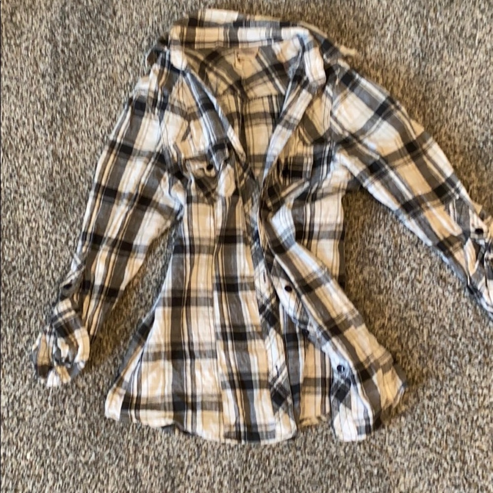 Black and white plaid button up